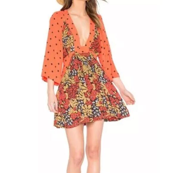 Free People Womens SZ Medium Floral Tallula Mini Dress Deep V-Neck Boho Cottage - Picture 1 of 13